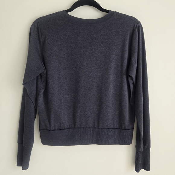 Vuori Daydream Crew Sweater In Blue Heather. (D6) - Picture 6 of 11